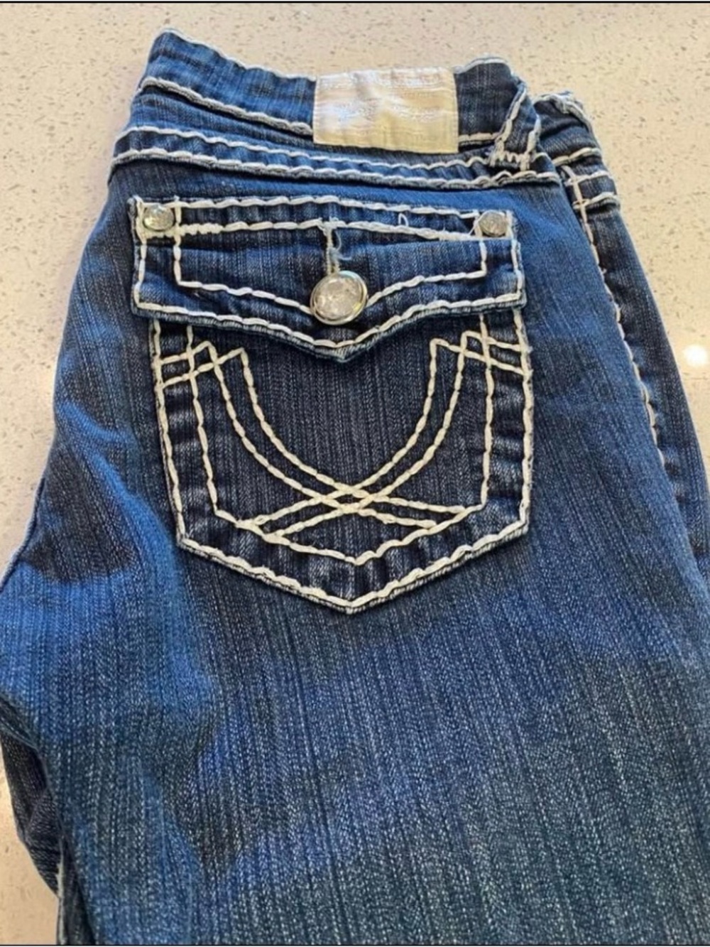 LA IDOL Dark Blue Women's Jeans with Contrast Stitching